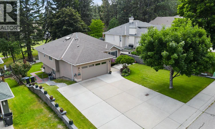 2211 Shannon Woods Place