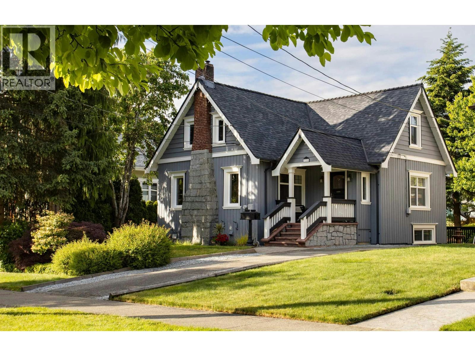 725 Fifth Street, New Westminster, BC, V3L 2Y2