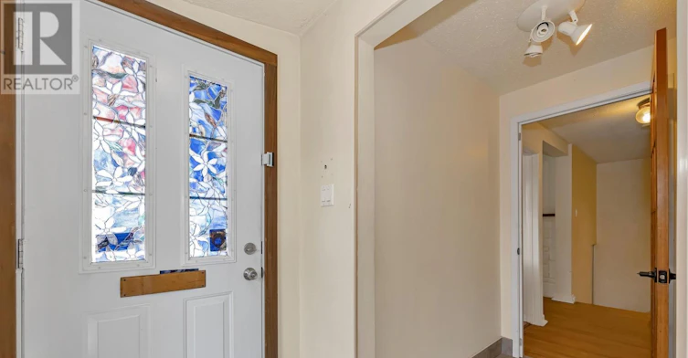 21 Southview Crescent, Ottawa, ON, K2E 5R4 - 7
