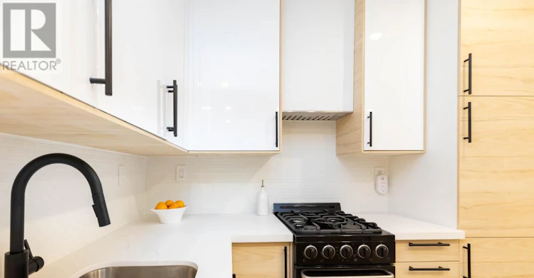 LOWER-55 Dearbourne Avenue, Toronto, ON, M4K 1M6 - 12