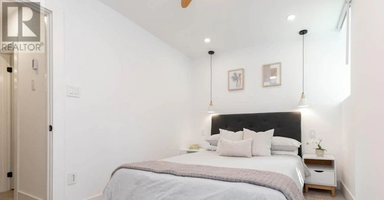 LOWER-55 Dearbourne Avenue, Toronto, ON, M4K 1M6 - 16