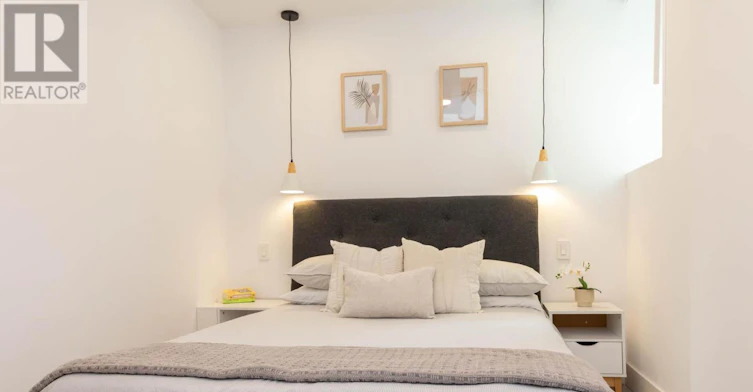 LOWER-55 Dearbourne Avenue, Toronto, ON, M4K 1M6 - 17