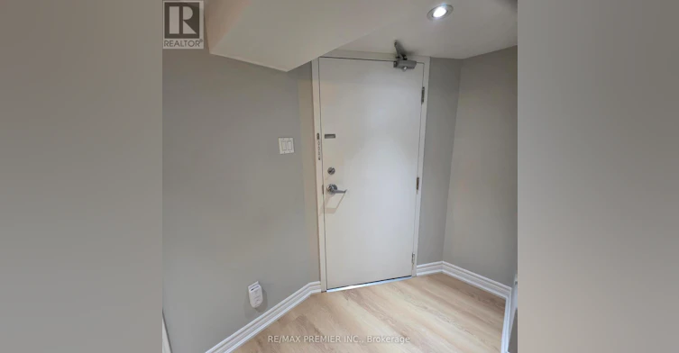 1487 King Street, Toronto, ON, M6K 1J4 - 2