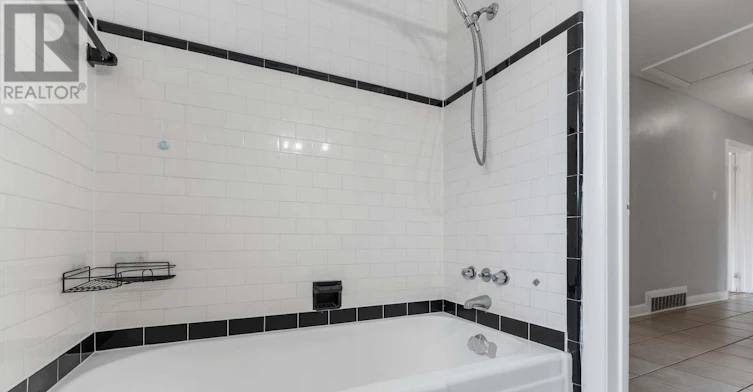 3-1086 Apolydor Avenue, Ottawa, ON, K1H 8A9 - 20