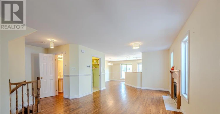 1205 Clyde Avenue, Ottawa, ON, K2C 1Y3 - 6