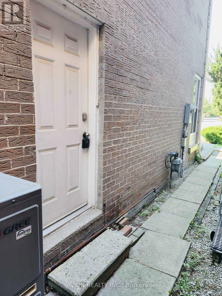BASEMENT-15 Saintsbury Square, Toronto, ON, M1V 3K1 - 12