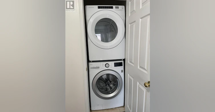 UPPER-11 Etienne Street, Toronto, ON, M1L 0A2 - 12