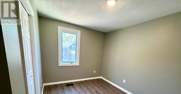 UPPER-21 Ball Avenue E, St. Catharines, ON, L2T 1B4 - 6