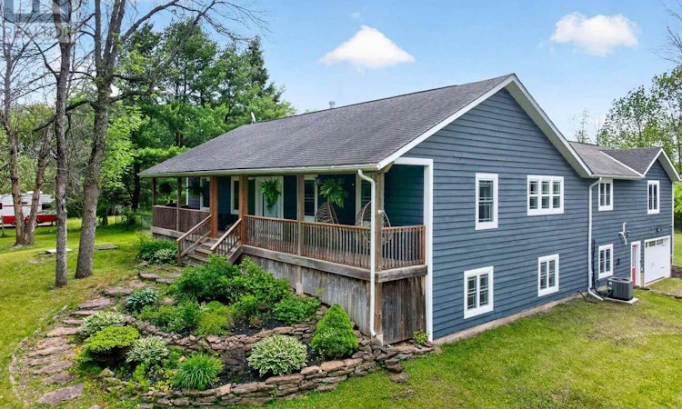 55 Davis Lock Road