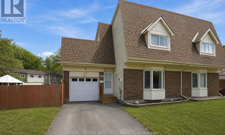776 Vinette Crescent