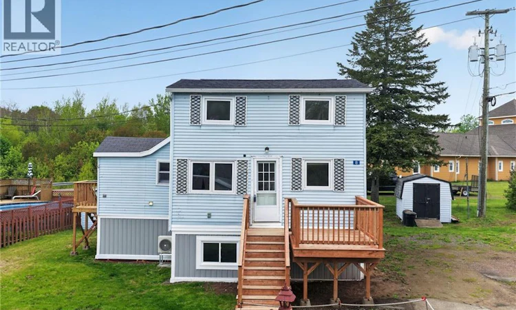 8 Nowlan Avenue