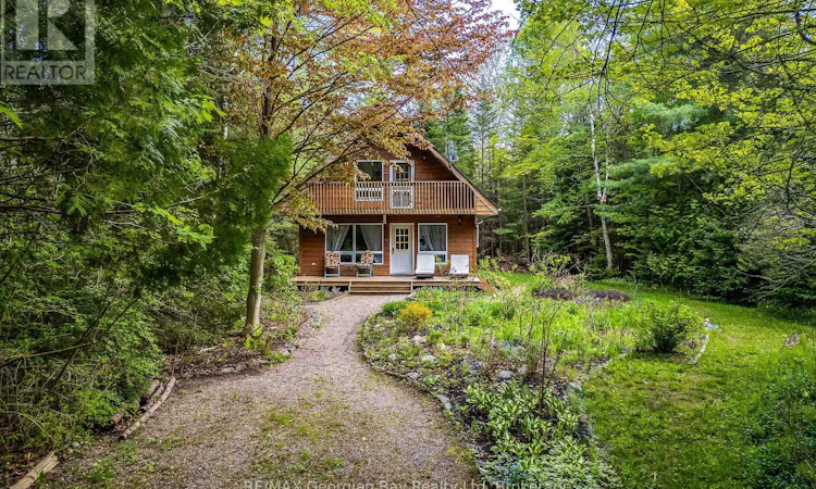 2 Ridout Court