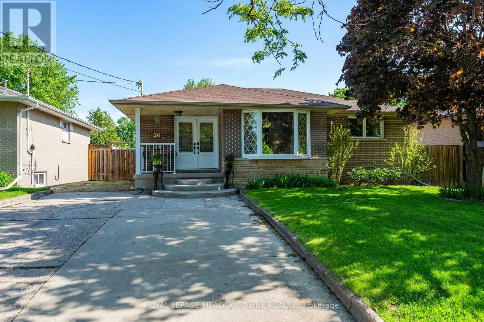 26 Moultrey Crescent, Halton Hills, ON, L7G 4N5