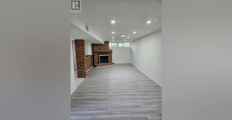 LOWER-90 Longford Drive, Newmarket, ON, L3Y 2Y4