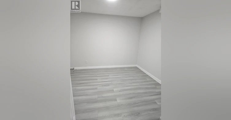 LOWER-90 Longford Drive, Newmarket, ON, L3Y 2Y4 - 6