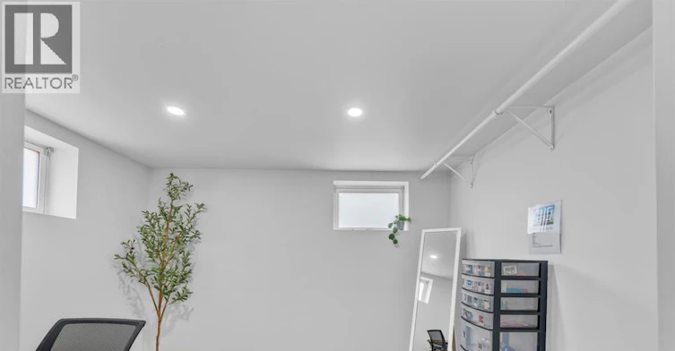 LOWER-1029 Parent, Windsor, ON, N9A 2E4 - 15