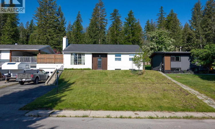 129 Levirs Avenue