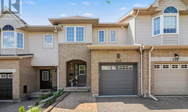 350 Rolling Meadow Crescent