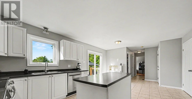 1253 Collier Crescent, Ottawa, ON, K4P 1C1 - 11