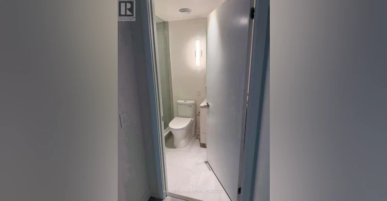 812-120 Broadway Avenue, Toronto, ON, M4P 0E9 - 2