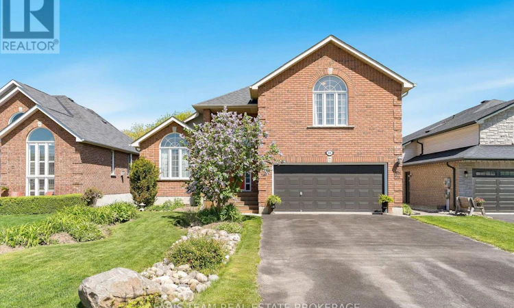 616 Glen Cedar Crescent