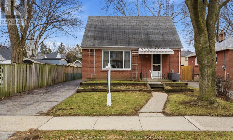 68 Gair Drive