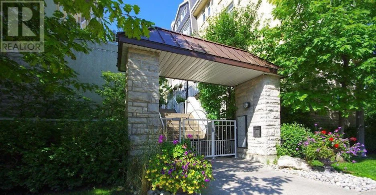 573-36 Stadium Road, Toronto, ON, M5V 3P4 - 22