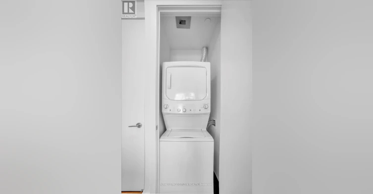 6007-11 Yorkville Avenue, Toronto, ON, M4W 1L2 - 44