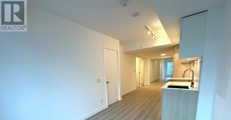 2117-100 Queen Street E, Toronto, ON, M5C 0B5 - 7
