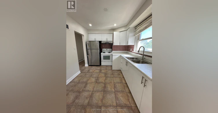 150 Ontario Street S, Milton, ON, L9T 2M8 - 9