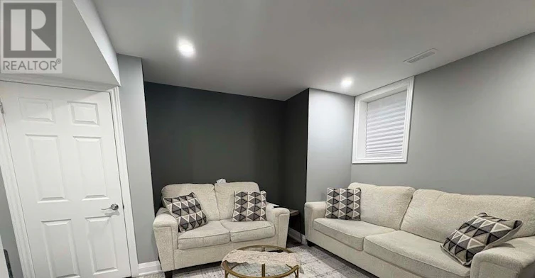 BSMT-721 Scott Boulevard, Milton, ON, L9T 0X9 - 7