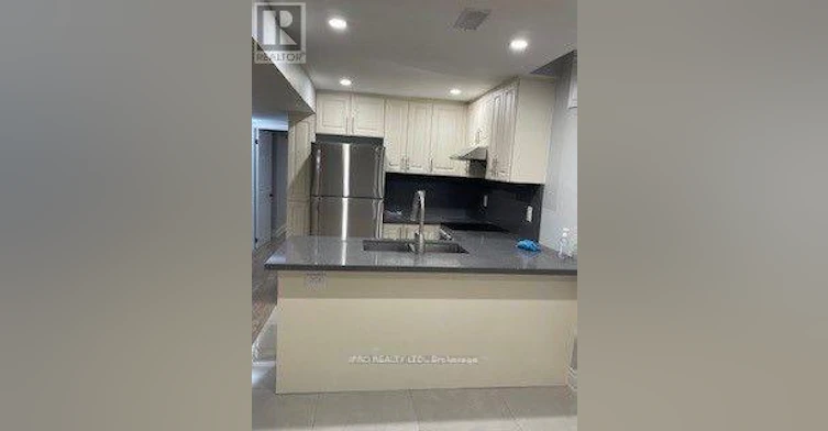 BSMT-930 Silversmith Drive, Mississauga, ON, L5V 1E9 - 12