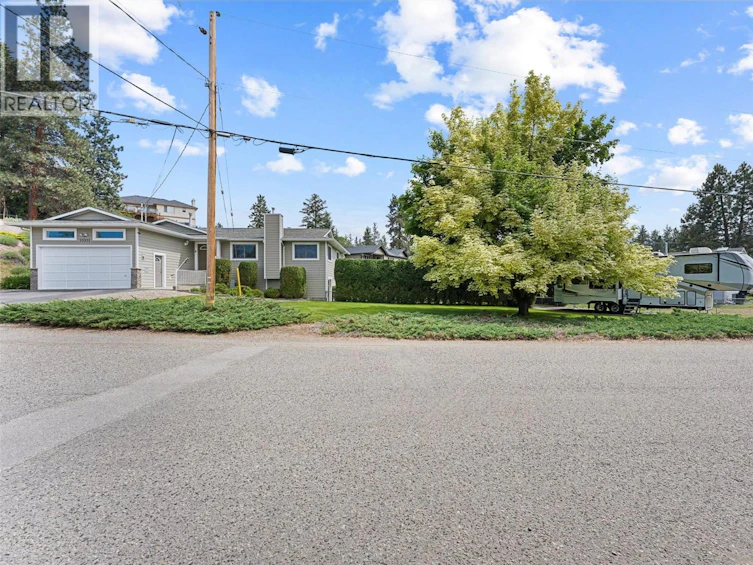 10911 Lehmann Road, Lake Country, BC, V4V 1N9 - 2