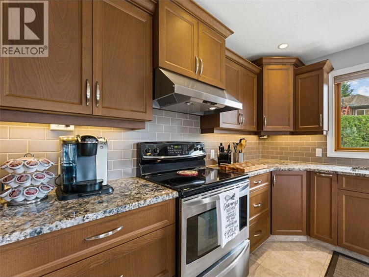 10911 Lehmann Road, Lake Country, BC, V4V 1N9 - 3