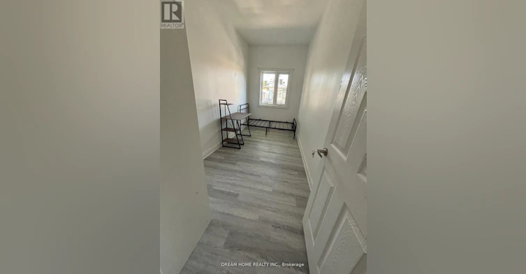 201-262 Clinton Street, Toronto, ON, M6G 2Y6 - 3