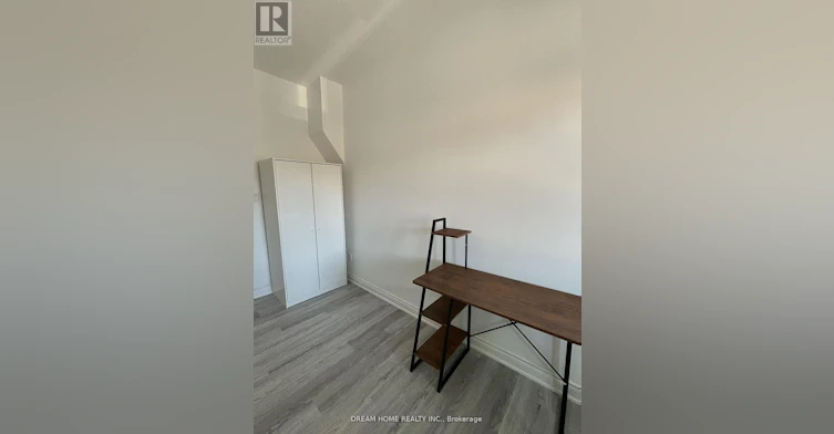 201-262 Clinton Street, Toronto, ON, M6G 2Y6 - 4