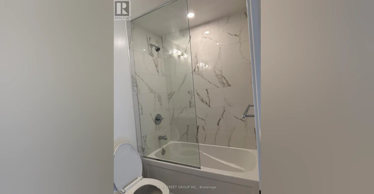 303-28 Interchange Way, Vaughan, ON, L4K 0P8 - 10