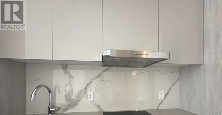 303-28 Interchange Way, Vaughan, ON, L4K 0P8 - 17