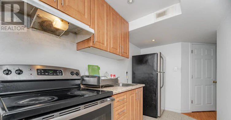 82 Twin Pines Crescent N, Brampton, ON, L7A 1M8 - 7