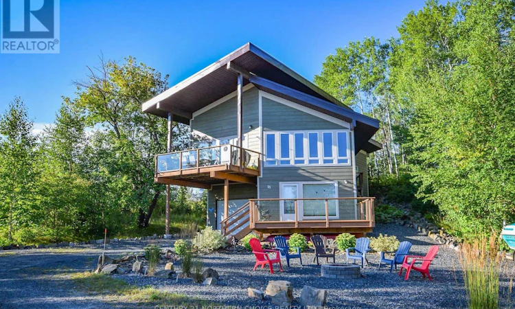 25 Royal Lake