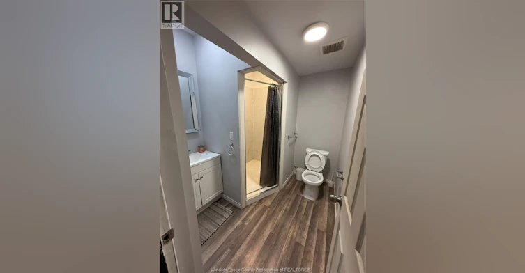 ROOM 1-329 Randolph Avenue, Windsor, ON, N9B 2T4 - 8