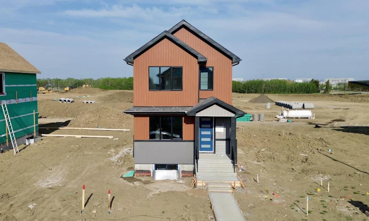 18639 130 Street NW
