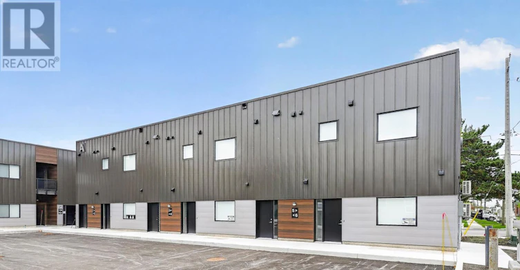 8B-600 Second Street E, Cornwall, ON, K6H 4H3 - 4