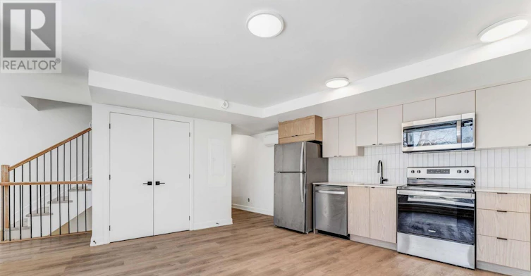 3-156 Fifth Avenue, Ottawa, ON, K1S 2M8 - 2
