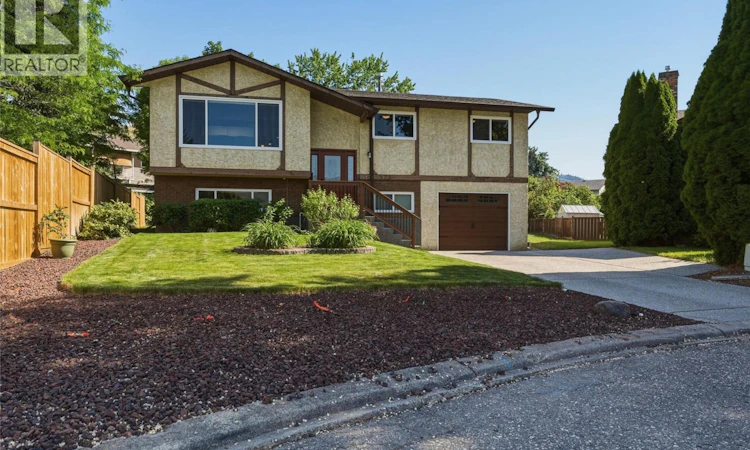 5524 South Vernon Place