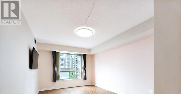 606-8 Pemberton Avenue, Toronto, ON, M2M 4K8 - 12