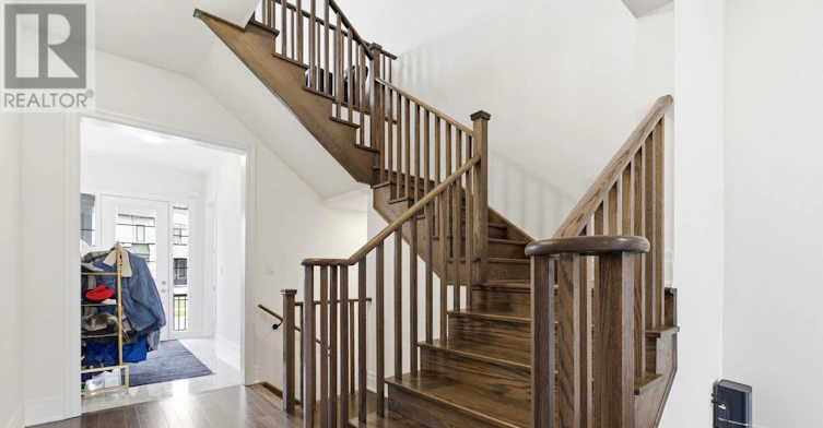 278 Danny Wheeler Boulevard, Georgina, ON, L4P 0J9 - 6