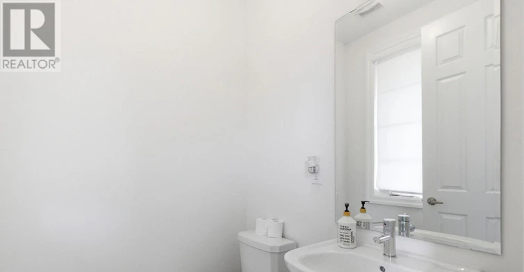 278 Danny Wheeler Boulevard, Georgina, ON, L4P 0J9 - 4