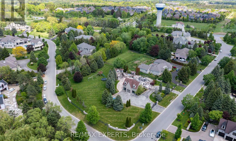76 Forest Heights Boulevard