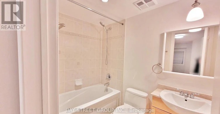 32-70 Byng Avenue, Toronto, ON, M2N 7L9 - 12